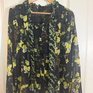 Who What Wear black and green floral print button-down shirt in size L Trendy